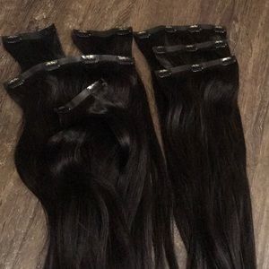 BELLAMI Silk Seam 240g 22" Off Black (1B) Hair Extensions